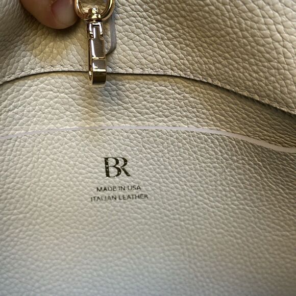 Banana Republic Mini Slouchy Vida Leather Bag In White - EXCELLENT Condition! - Picture 7 of 13